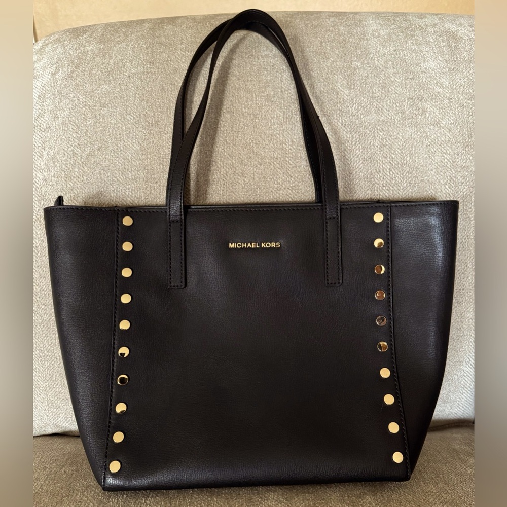 Stunning Black Michael Kors Rivington Gold Studded Medium Tote